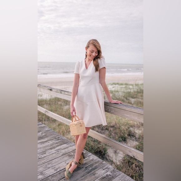 Gal Meets Glam Kate Fit and Flare Dress in Cream size 6 - Picture 6 of 14